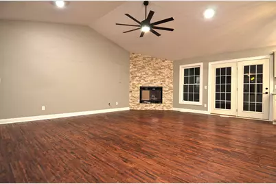 3290 E 289th Road, Lasalle, IL 61301 - Photo 7