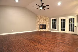 3290 E 289th Rd, Lasalle, IL 61301 - Photo 7