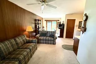 21W331 Ahlstrand Rd, Lombard, IL 60148 - Photo 11