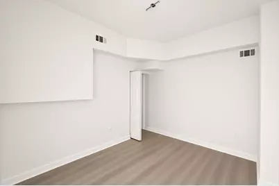 2042 W Touhy Avenue #G, Chicago, IL 60645 - Photo 11