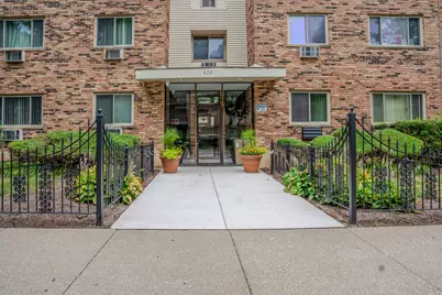 420 S Home Avenue #109N, Oak Park, IL 60302 - Photo 1