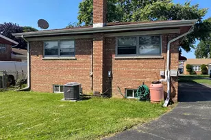9521 S Knox Ave, Oak Lawn, IL 60453 - Photo 15