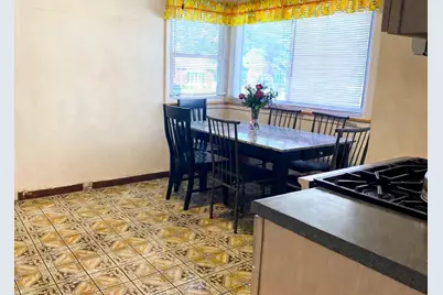 9521 S Knox Avenue, Oak Lawn, IL 60453 - Photo 5