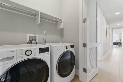 146 W Erie Street #703, Chicago, IL 60654 - Photo 15