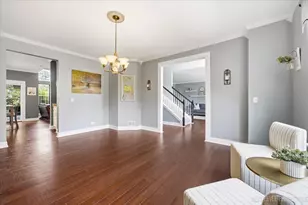 380 Thornwood Way, South Elgin, IL 60177 - Photo 5