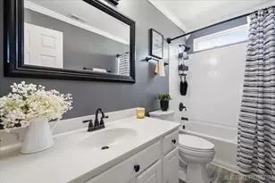380 Thornwood Way, South Elgin, IL 60177 - Photo 21