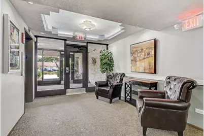 1206 S New Wilke Road #403, Arlington Heights, IL 60005 - Photo 3