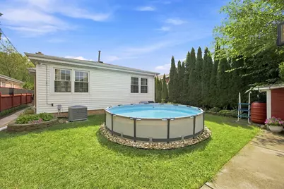 8626 Saint Louis Avenue, Skokie, IL 60076 - Photo 23