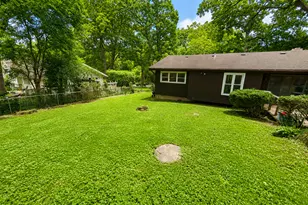 220 Lakewood Dr, Oakwood Hills, IL 60013 - Photo 17