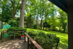 220 Lakewood Dr, Oakwood Hills, IL 60013 - Photo 15