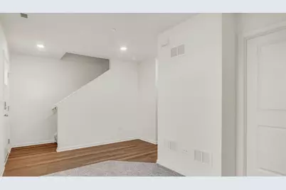 293 Basin Court, Saint Charles, IL 60174 - Photo 7