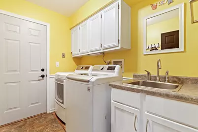 2686 Le Baron Court, Geneva, IL 60134 - Photo 11