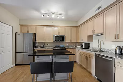 8300 Callie Avenue #601, Morton Grove, IL 60053 - Photo 7