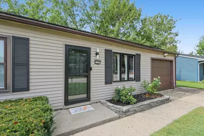 1307 Briarwood Drive, Champaign, IL 61821 - Photo 5