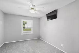 1307 Briarwood Dr, Champaign, IL 61821 - Photo 25