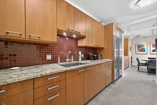 55 W Delaware Pl, Chicago, IL 60610 - Photo 29