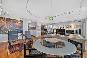 55 W Delaware Pl, Chicago, IL 60610 - Photo 11