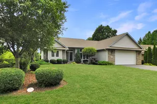 128 Foxfire Pl, Rockton, IL 61072 - Photo 1