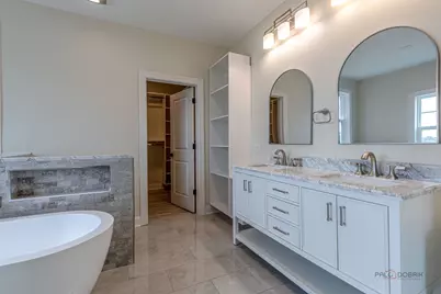 807 Lakeview Drive, Round Lake, IL 60073 - Photo 21