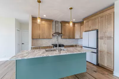 807 Lakeview Drive, Round Lake, IL 60073 - Photo 11