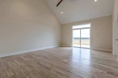 807 Lakeview Drive, Round Lake, IL 60073 - Photo 17