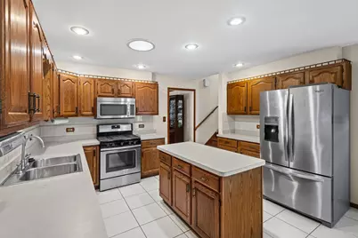 18449 Holland Road, Lansing, IL 60438 - Photo 15