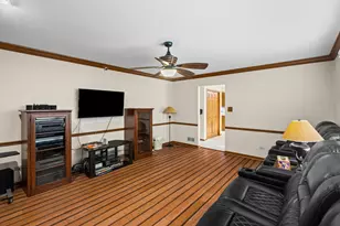 18449 Holland Rd, Lansing, IL 60438 - Photo 13