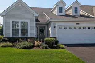 545 N Falls Circle, Pingree Grove, IL 60140 - Photo 1