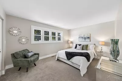 525 N Clarendon Avenue, Lombard, IL 60148 - Photo 15