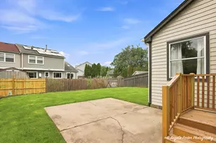 205 Chaparral Cir, Elgin, IL 60120 - Photo 27