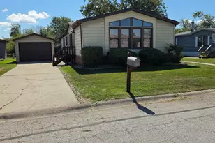 151 Flamingo Dr, Beecher, IL 60401 - Photo 1