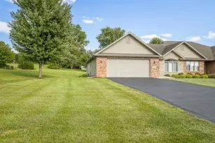 713 Birch St, Byron, IL 61010 - Photo 3