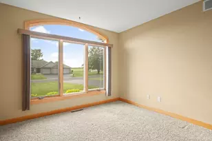 713 Birch St, Byron, IL 61010 - Photo 25