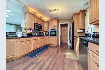 1810 Louise Street, Crystal Lake, IL 60014 - Photo 9