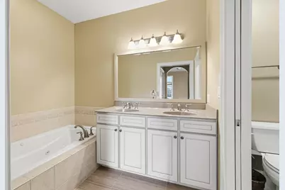 240 Regency Court #C, Wauconda, IL 60084 - Photo 17