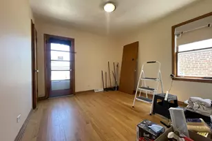 5819 S Narragansett Ave, Chicago, IL 60638 - Photo 9