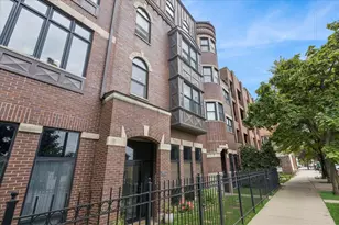 523 N Racine Ave, Chicago, IL 60642 - Photo 23
