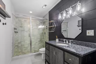 523 N Racine Avenue #1, Chicago, IL 60642 - Photo 11