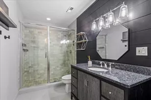 523 N Racine Ave, Chicago, IL 60642 - Photo 11