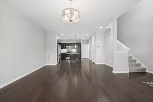 909 Times Square Dr, Aurora, IL 60504 - Photo 3