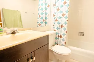 916 S Plum Grove Rd, Palatine, IL 60067 - Photo 9