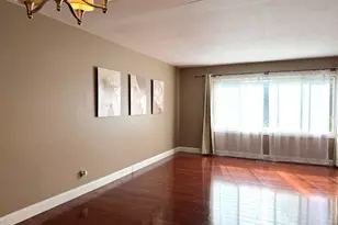 8113 Norwood Ct, Woodridge, IL 60517 - Photo 9