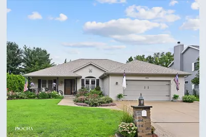 614 Magnolia Lane, Ottawa, IL 61350 - Photo 1