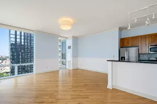 170 W Polk St, Chicago, IL 60605 - Photo 3
