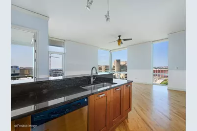 170 W Polk Street #1404, Chicago, IL 60605 - Photo 13
