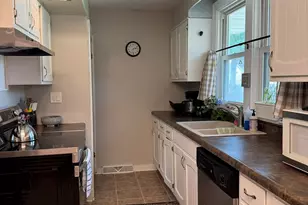 618 S Lott Blvd, Gibson City, IL 60936 - Photo 7