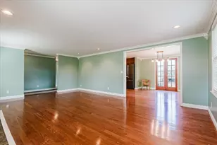 914 Hastings Dr, Bloomington, IL 61701 - Photo 7