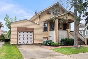 17 N Chester Ave, Park Ridge, IL 60068 - Photo 1