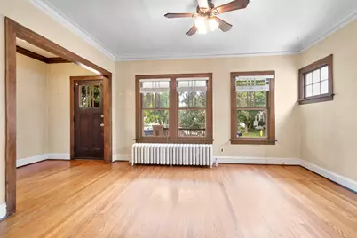 17 N Chester Avenue, Park Ridge, IL 60068 - Photo 3