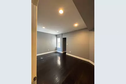 7025 S Chappel Avenue #3, Chicago, IL 60649 - Photo 11